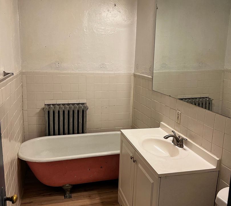 1st image of 4312 Warne Ave #1F