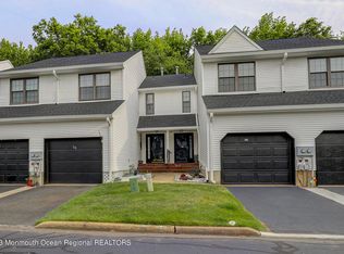 56 Chestnut Way, Manalapan, NJ