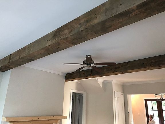 2nd image of 4006 Lady Banks Ln