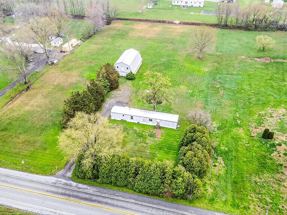 1st image of 2414 Arthursville Rd