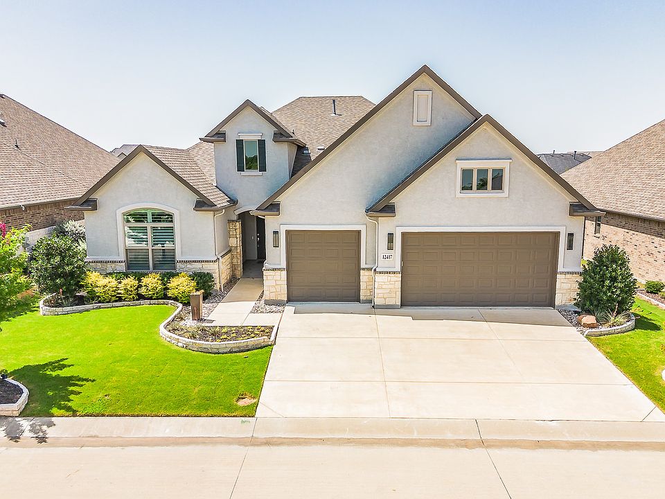 1st image of 12417 Blue Granite Dr