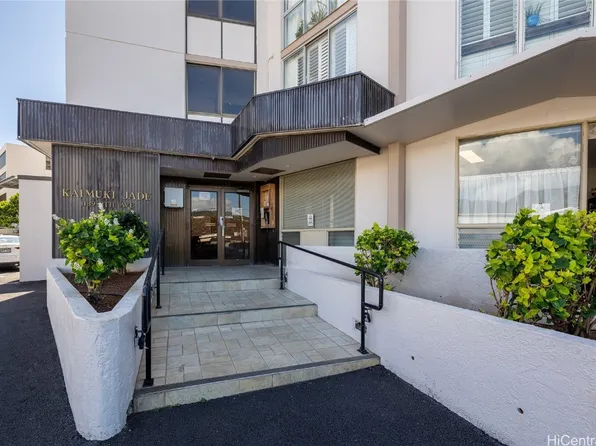 1139 9th Ave APT 201, Honolulu, HI 96816