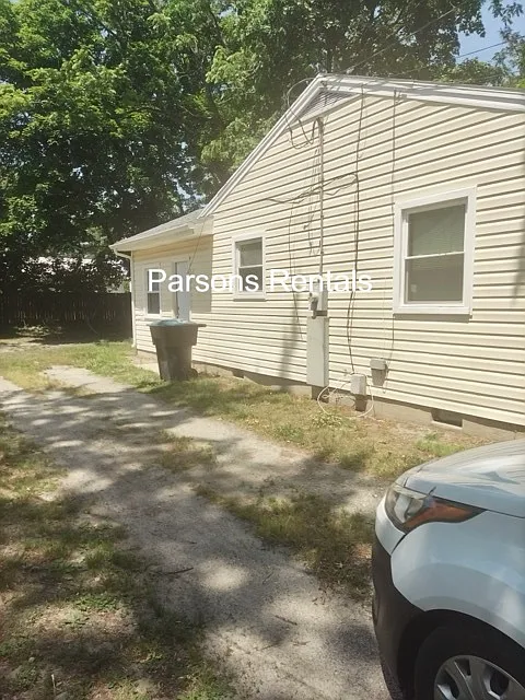 3 bed, 1094 sqft, $1,500 — Photo 2