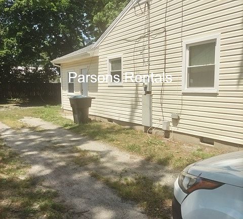 2nd image of 708 Priscilla St