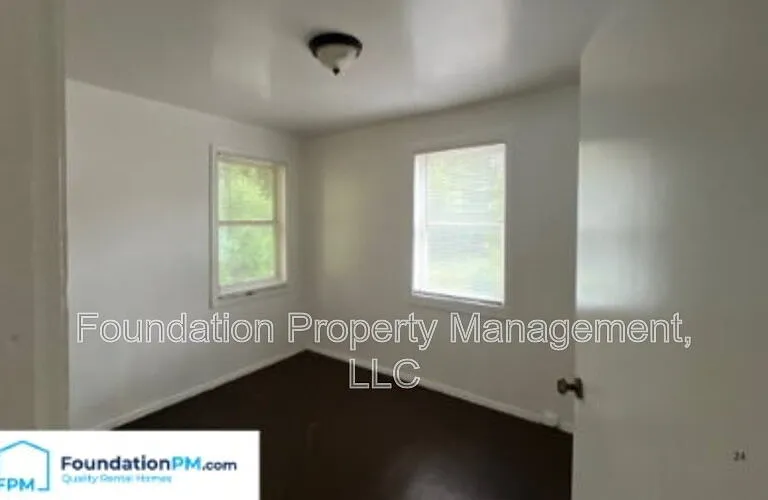 1277 Airways Blvd #2 — Photo 12