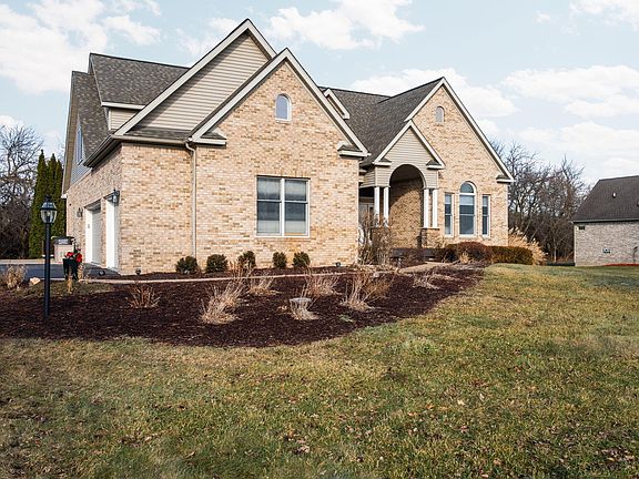 2nd image of 9069 Emerson Dr