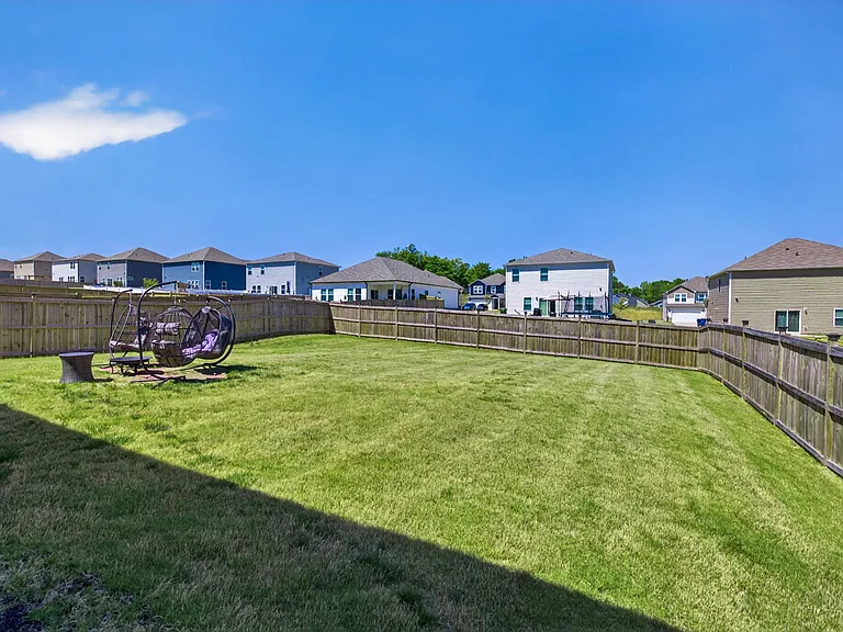 676 Winesap Dr — Photo 34