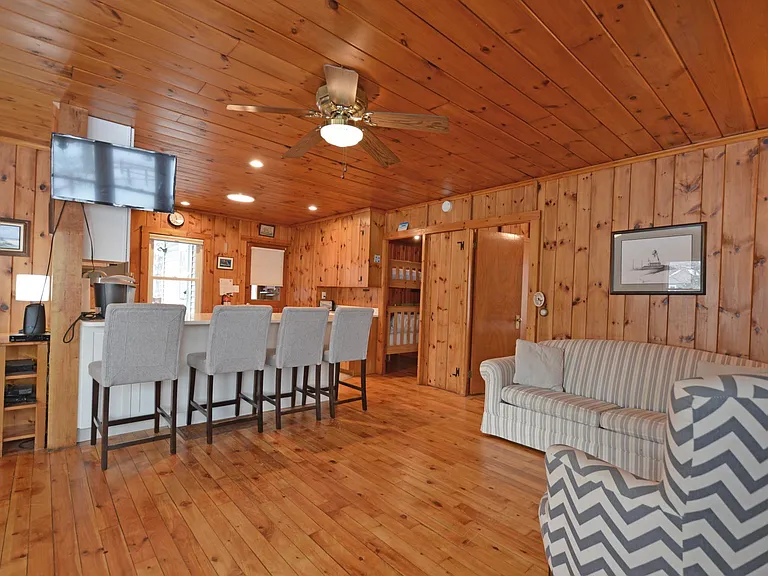 604 Kings Hwy — Photo 7