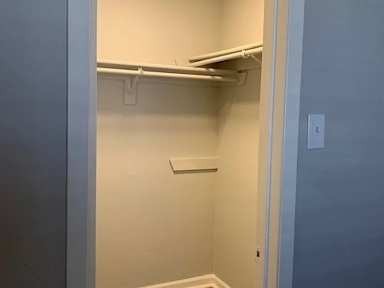 Madeira Apartments at Live Oak — Photo 26