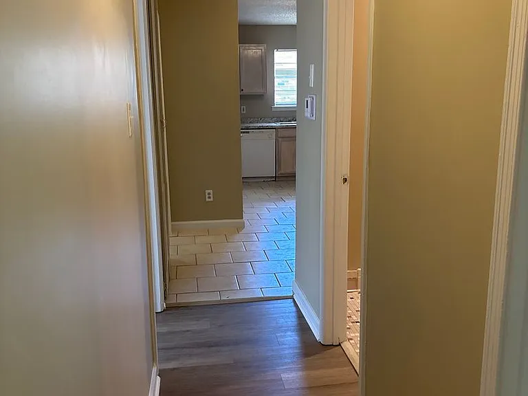 633 Groveland Dr — Photo 13