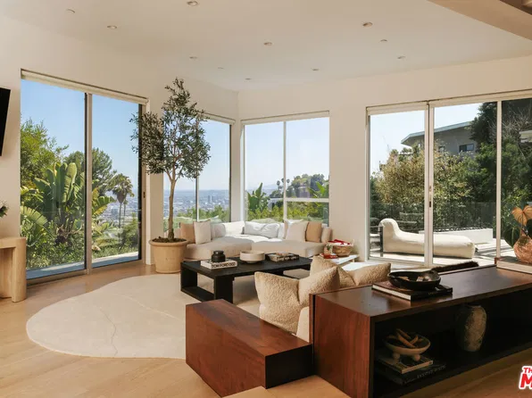 8618 Franklin Ave, Los Angeles, CA 90069