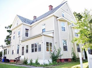 28-30 Beacon Ave, Holyoke, MA 01040