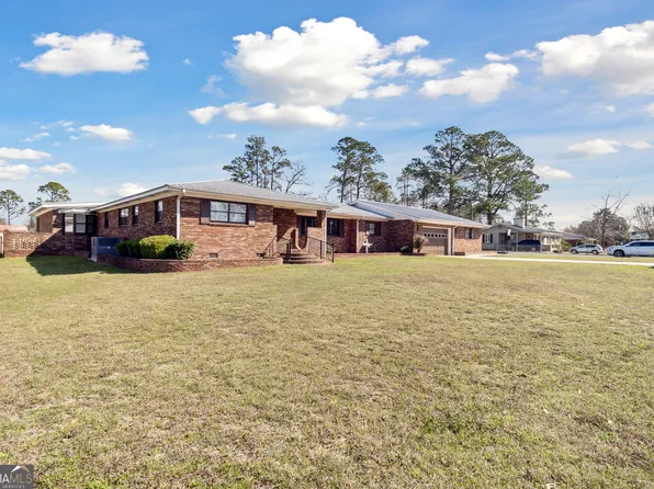 535 Richard St, Swainsboro, GA 30401