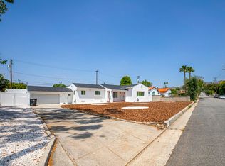 2225 Scott Rd, Burbank, CA 91504