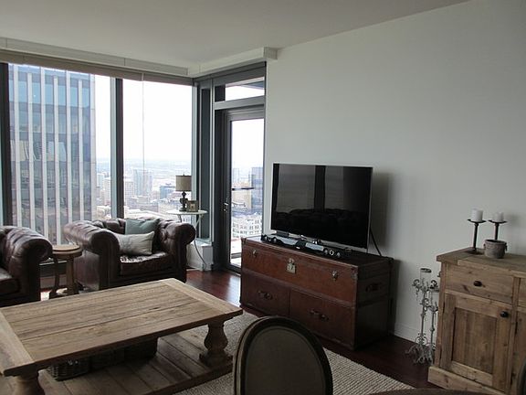 5th image of 60 E Monroe St Unit 3804
