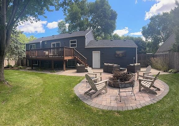 2nd image of 3455 Urbandale Ln N