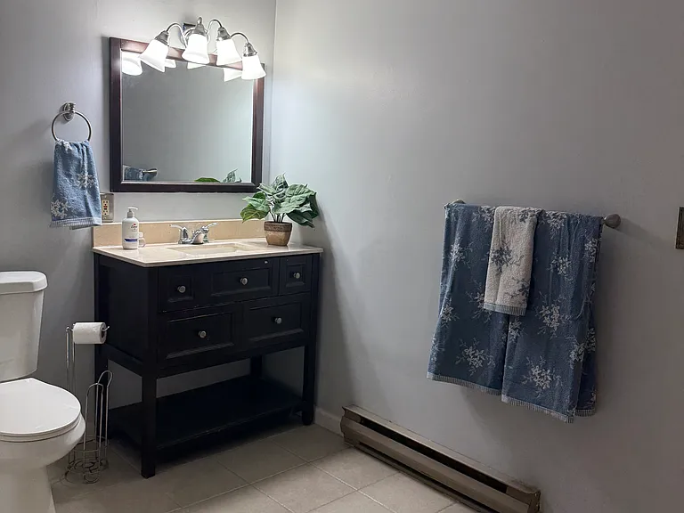 Bathroom (current)