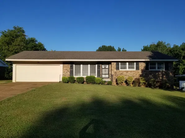 421 Lakeside Dr, Florence, AL 35630