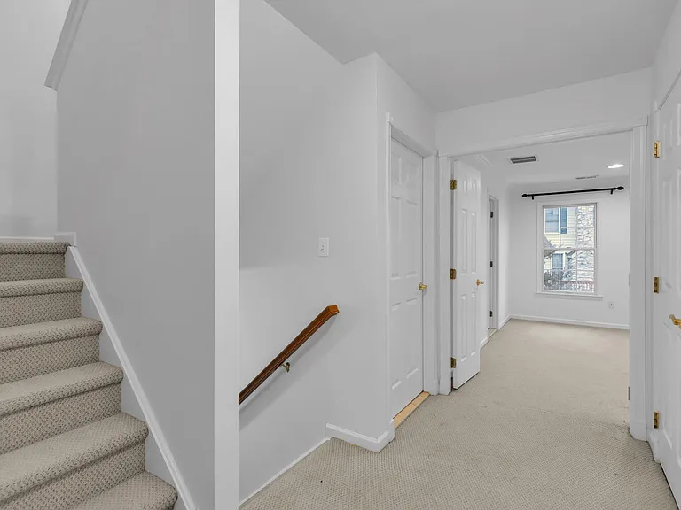 7 Patriot Hill Dr — Photo 25