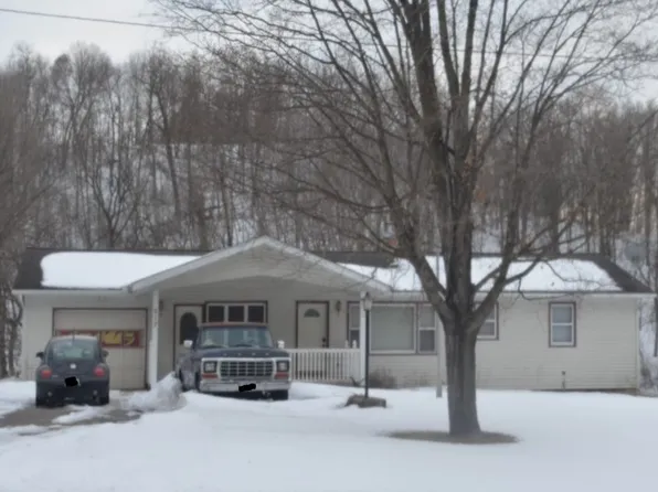 217 Highway 60, Zumbro Falls, MN 55991