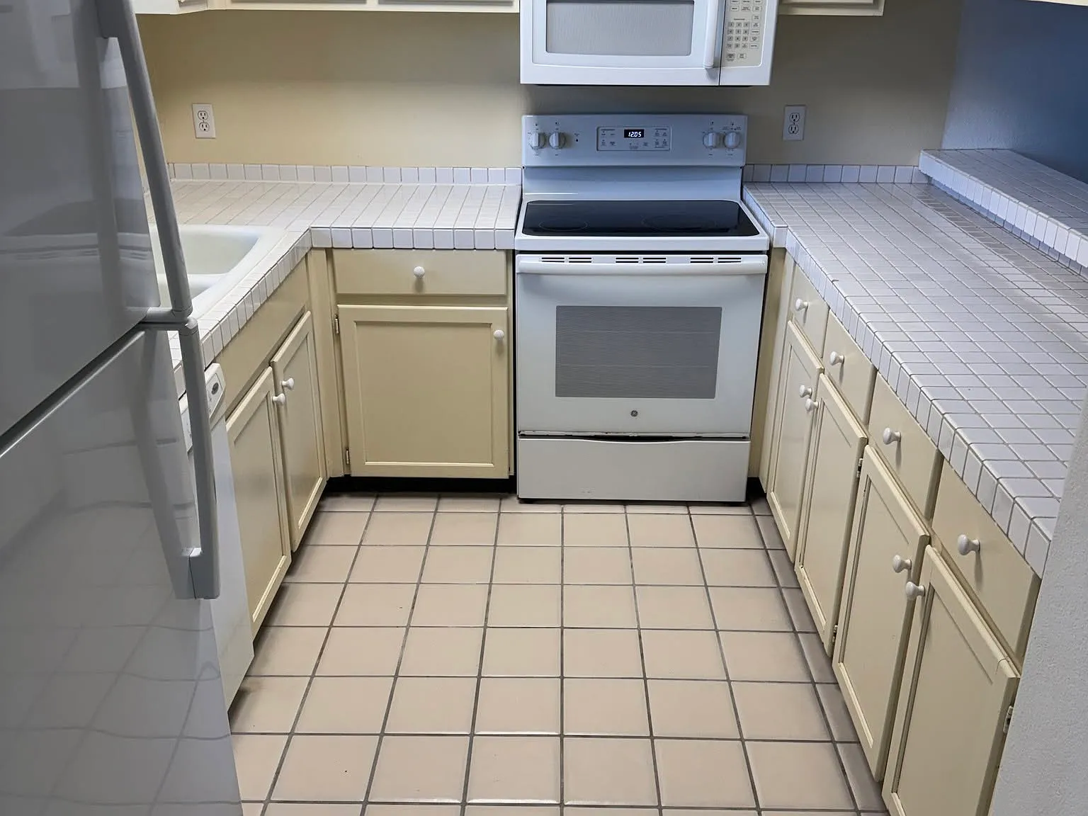 2 bed, 1157 sqft, $3,089 — Photo 3