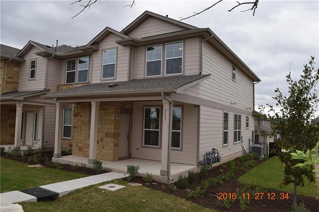 Building Photo - 313 N Heatherwilde Blvd