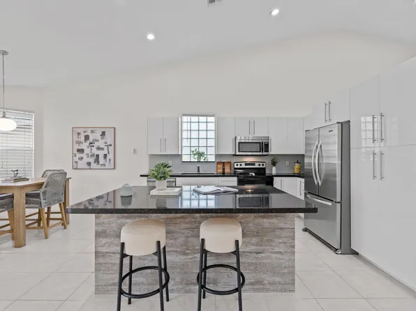 5954 NW 74th Street, Parkland, FL 33067