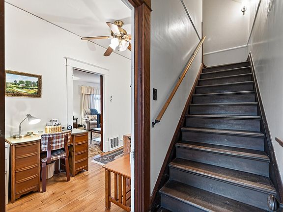 4th image of 1330 Taylor Ave