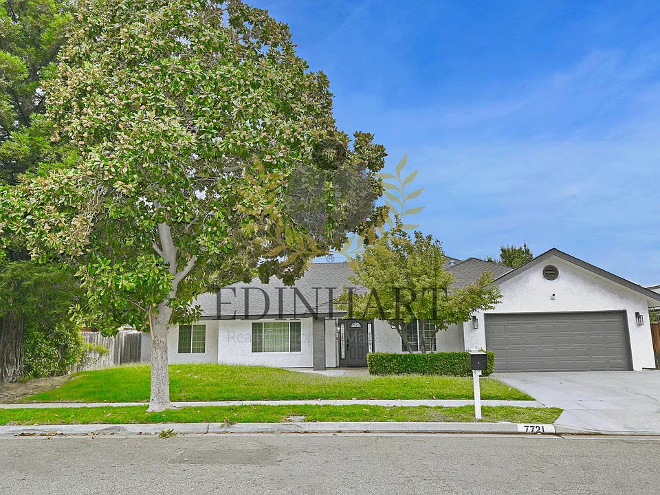 7721 N Cedar Ave