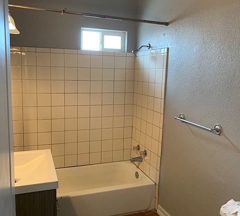 5th image of 212 & 216 W Kern Ave #216