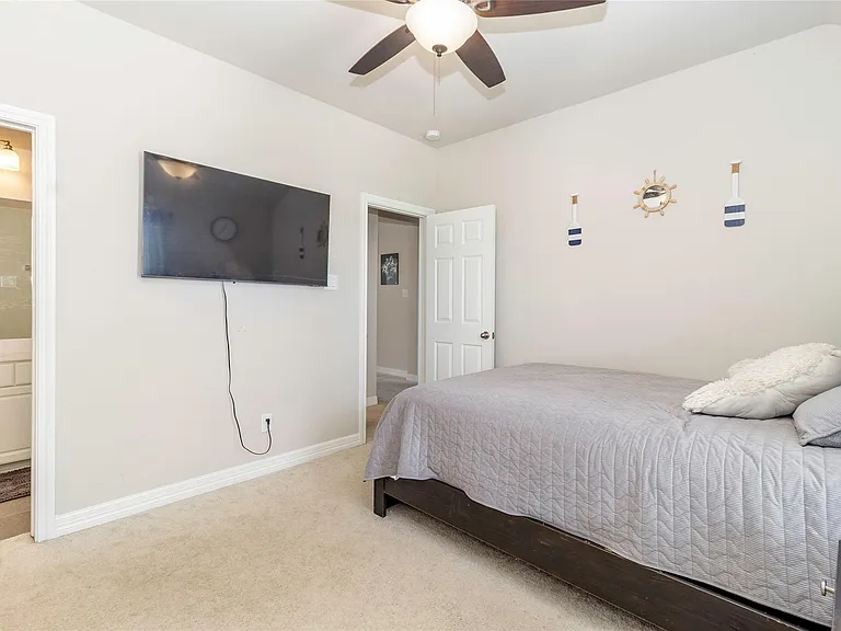 3010 Flora Manor Dr — Photo 19