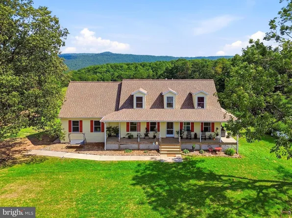 8570 Bloomery Pike, Paw Paw, WV 25434
