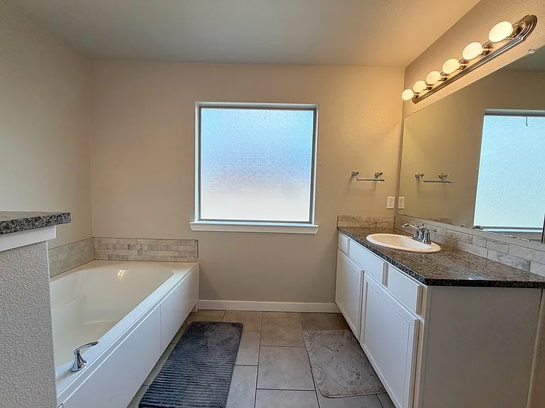 6906 Wagon Ct — Photo 18