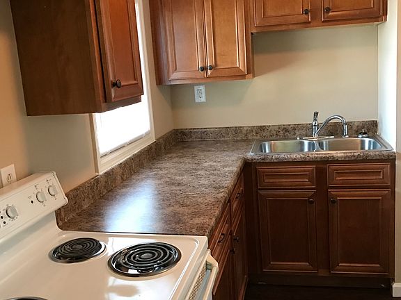 New Cabinets and Countertops