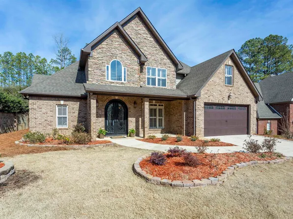 145 Lauchlin Way, Pelham, AL 35124