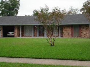 222 S Hazel St, Sulphur, LA 70663