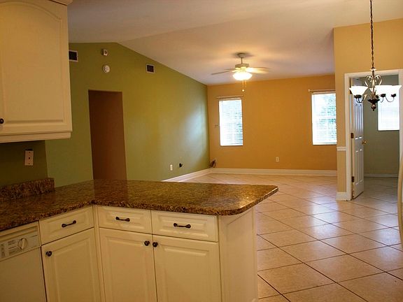 5th image of 17363 Meadow Lake Cir