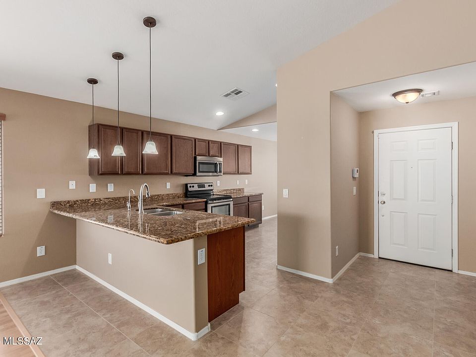 1st image of 297 S 13th Pl