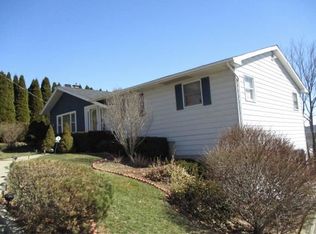 942 Squires Ave, Endicott, NY 13760