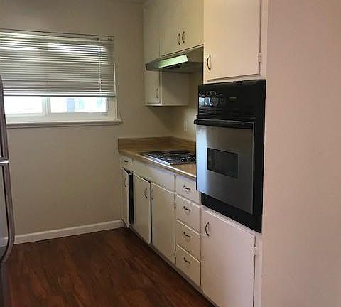 5th image of 498 Bevans Dr