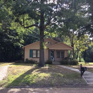 321 N Bledsoe St, Gilmer, TX, 75644