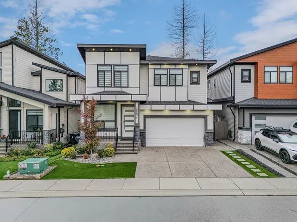 20671 76b Ave, Langley, BC V2Y 2S5
