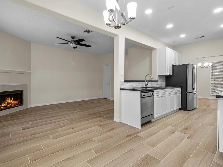 13 E Willowwood Ct — Photo 16