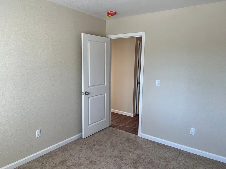 2603 Carlton Ln — Photo 20