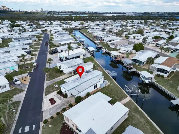 107 E Saint Johns Way, Apollo Beach, FL 33572