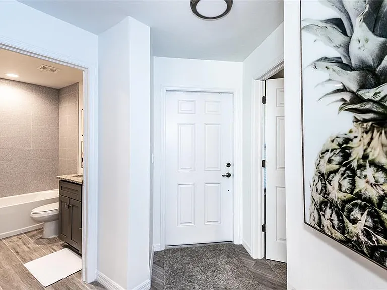 215 Lewis Cir #112 — Photo 28