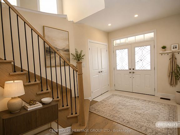 2nd image of 83 Kingknoll Cres