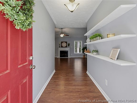 5th image of 215 Carolina Way