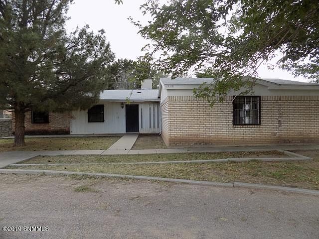 1st image of 2525 N Valley Dr