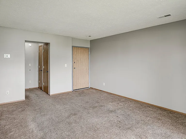 Gold Coast Apartments — Photo 37